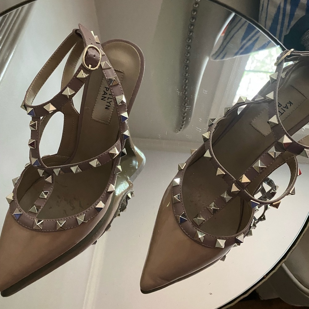 Women's Studded Beige Heels